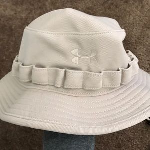 NWOT Men's Under Armour Bucket fishing hat